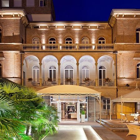 Villa Adriatica Ambienthotels Rimini Exterior foto
