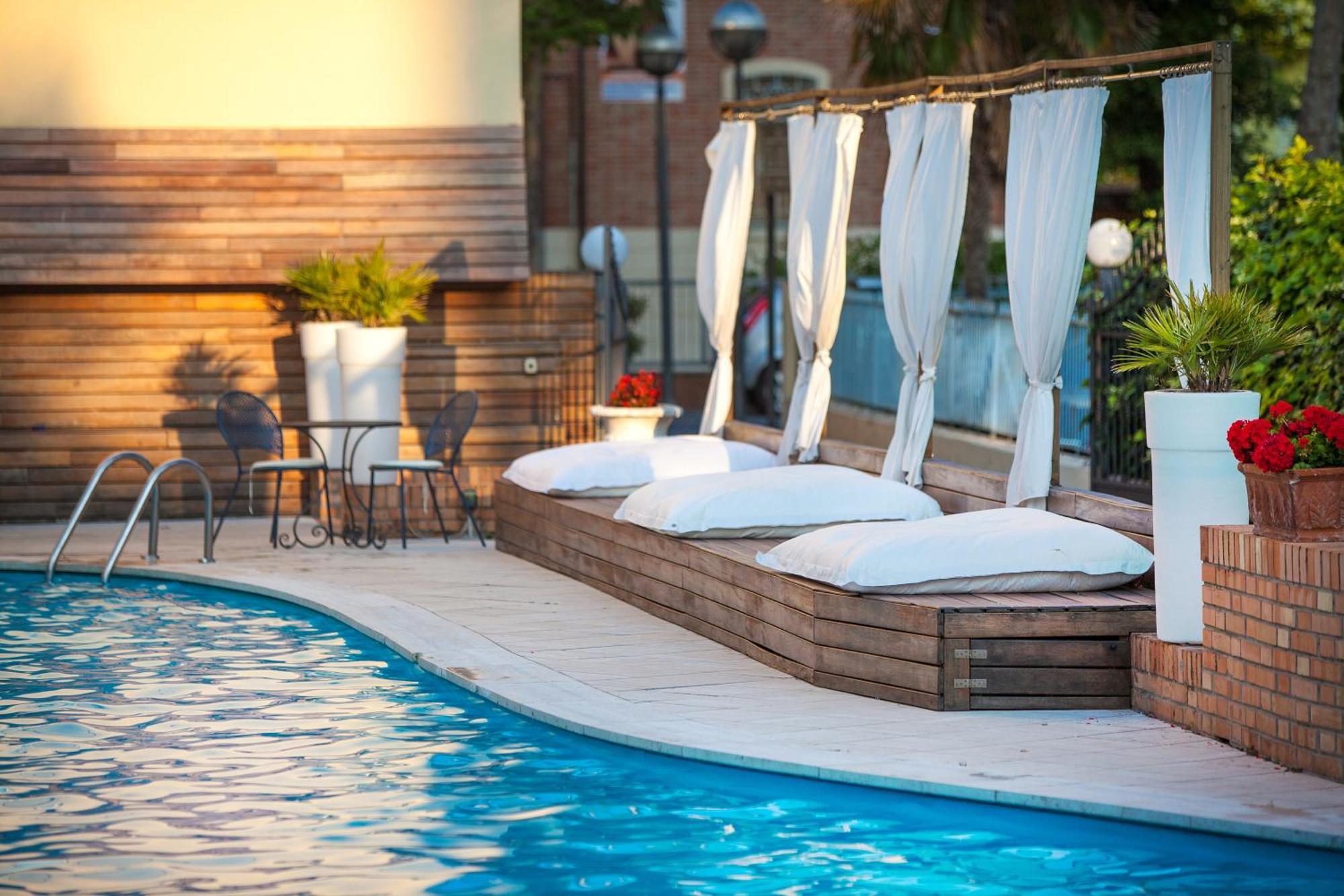 Villa Adriatica Ambienthotels Rimini Exterior foto