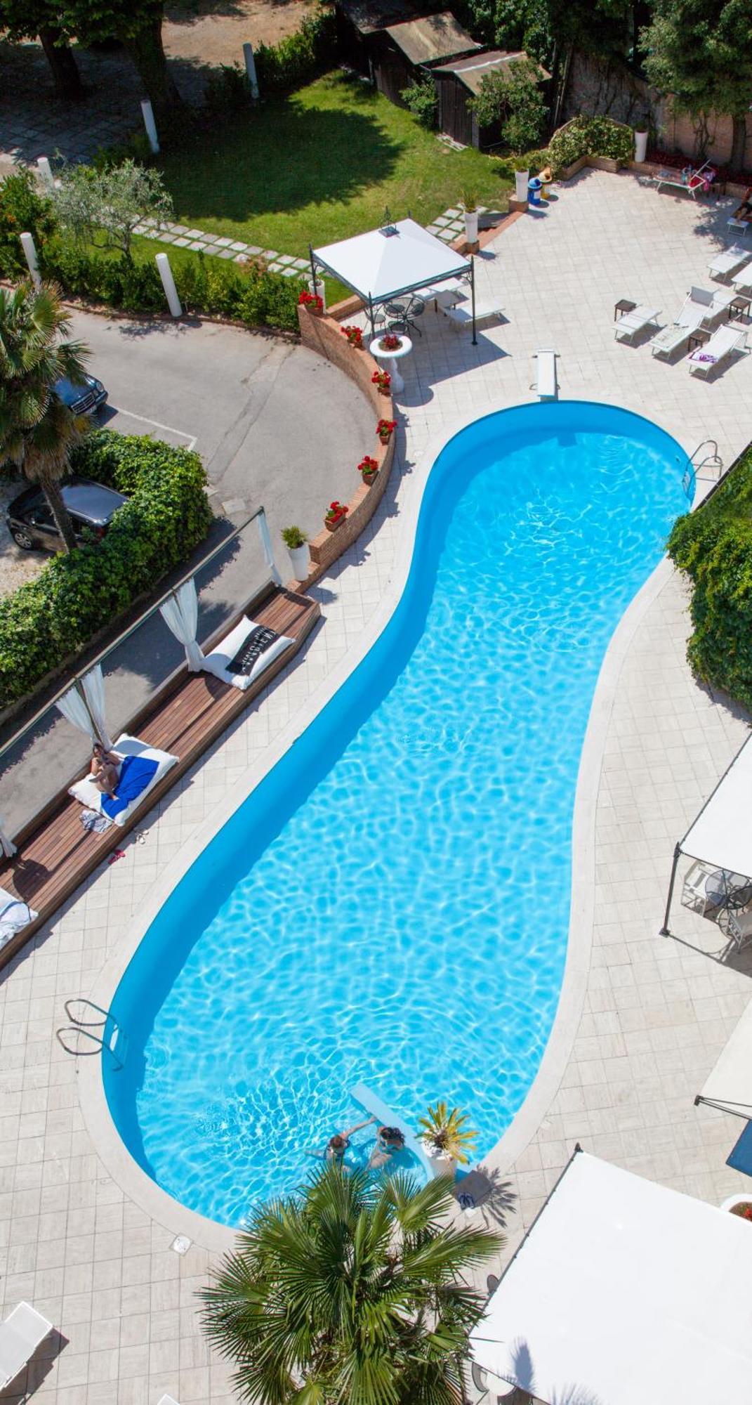 Villa Adriatica Ambienthotels Rimini Exterior foto