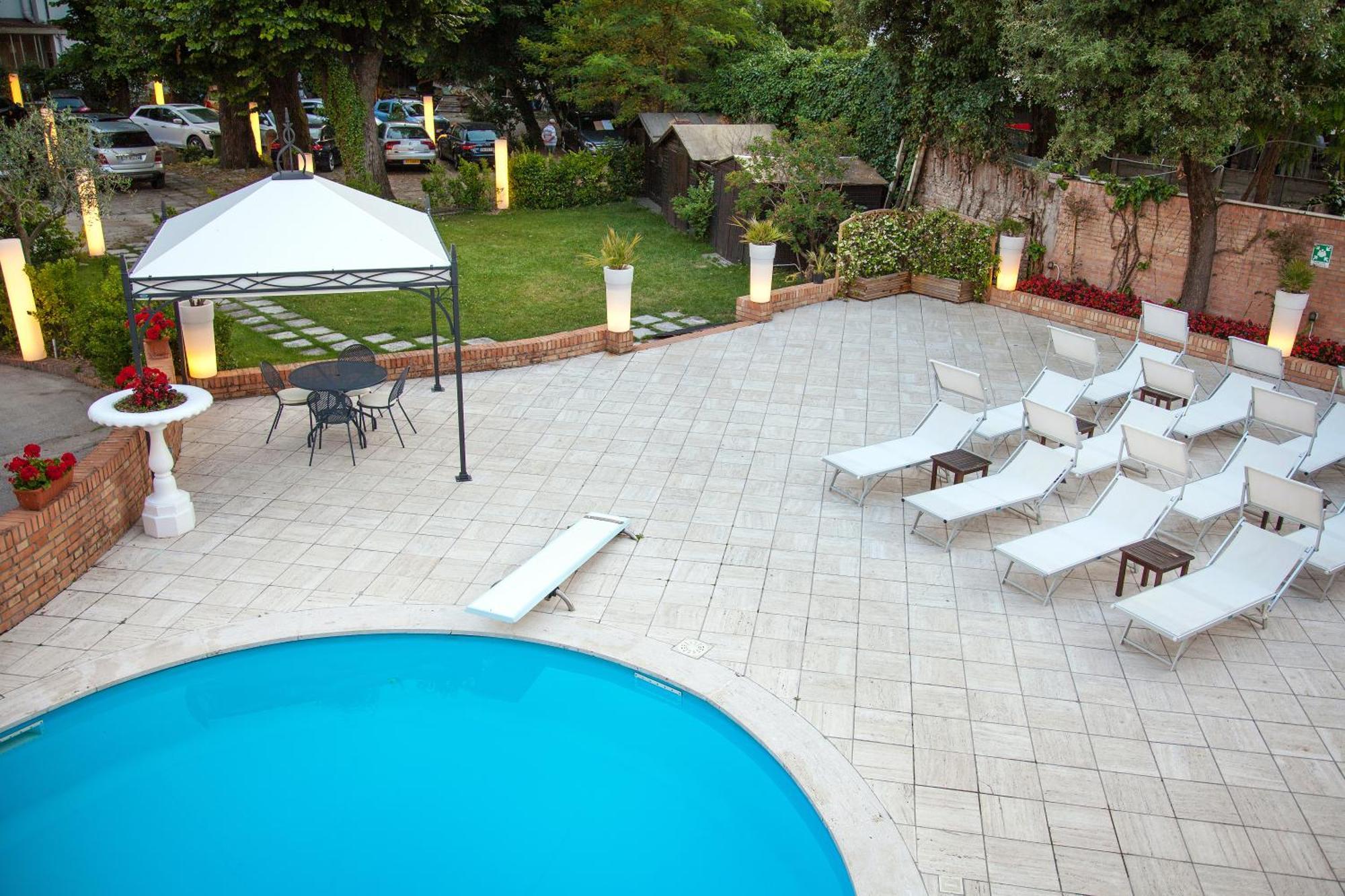 Villa Adriatica Ambienthotels Rimini Exterior foto